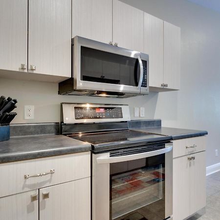 Appartamento Dog-Friendly Pensacola Duplex About 7 Mi To Downtown Esterno foto