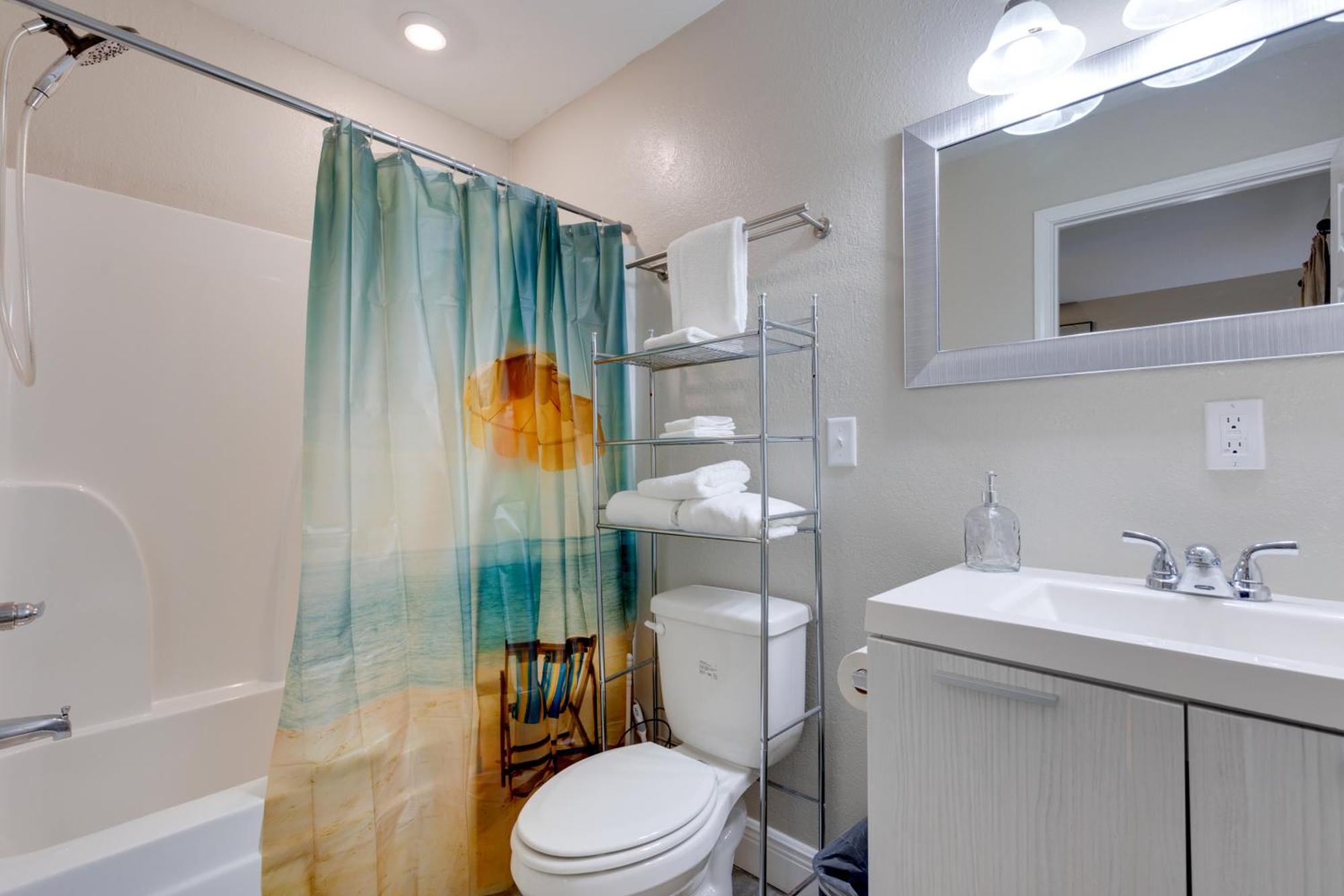 Appartamento Dog-Friendly Pensacola Duplex About 7 Mi To Downtown Esterno foto